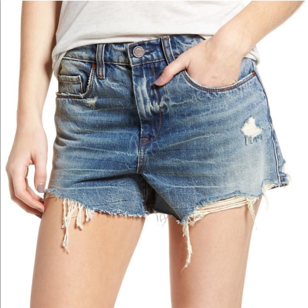 BLANK NYC Barrow Jean Shorts in Earth Blues